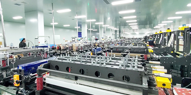 揭(jiē)阳复森汽(qì)车制造有(you)限责任公(gōng)司制袋車(che)間